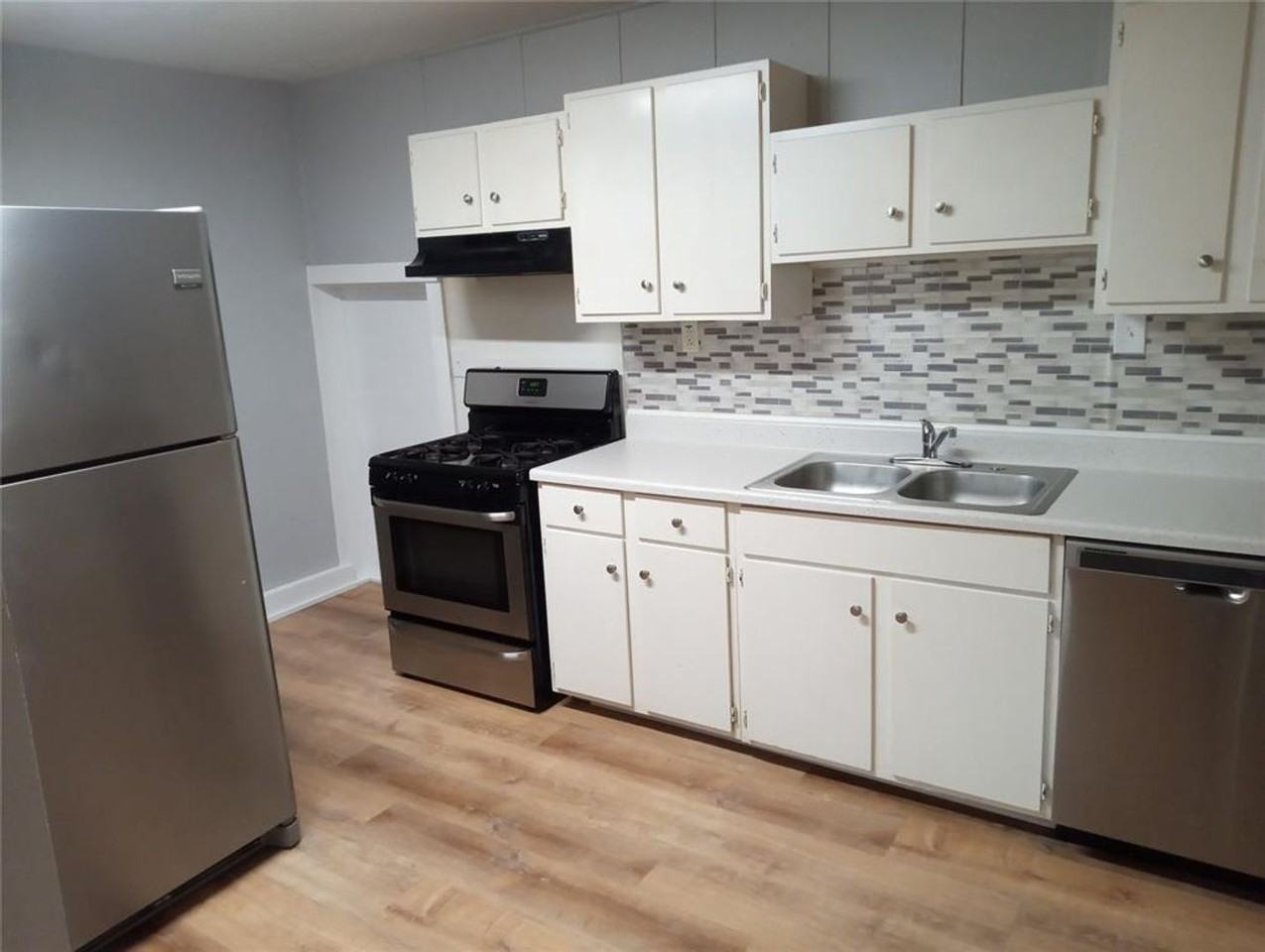 4500 Avenue D #B - Photo 7 of 16