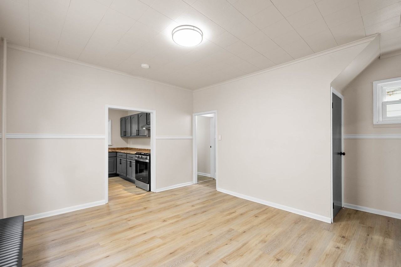 740 Frederick St - Photo 3 of 29