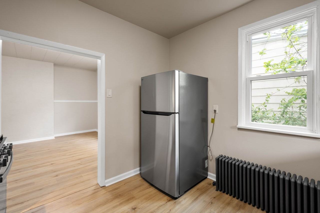 740 Frederick St - Photo 6 of 29