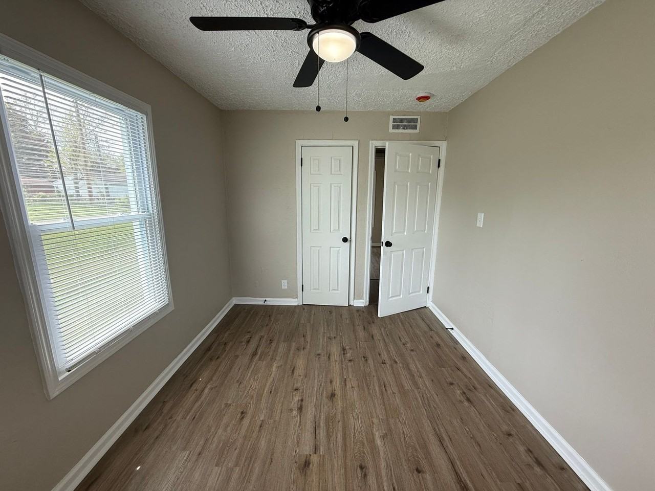 20531 Moenart St - Photo 6 of 10
