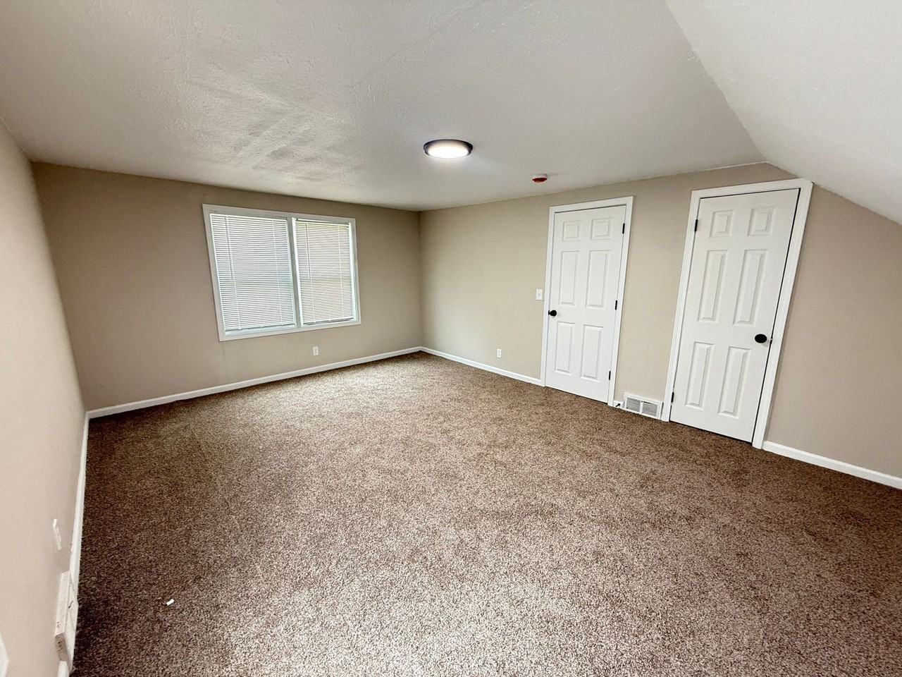 20531 Moenart St - Photo 7 of 10