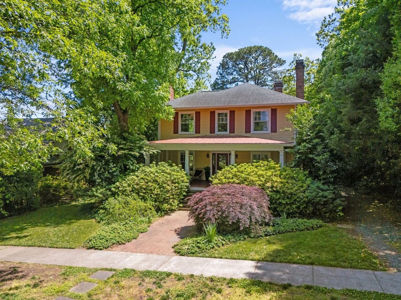 1015 W Trinity Ave - Photo 2 of 39