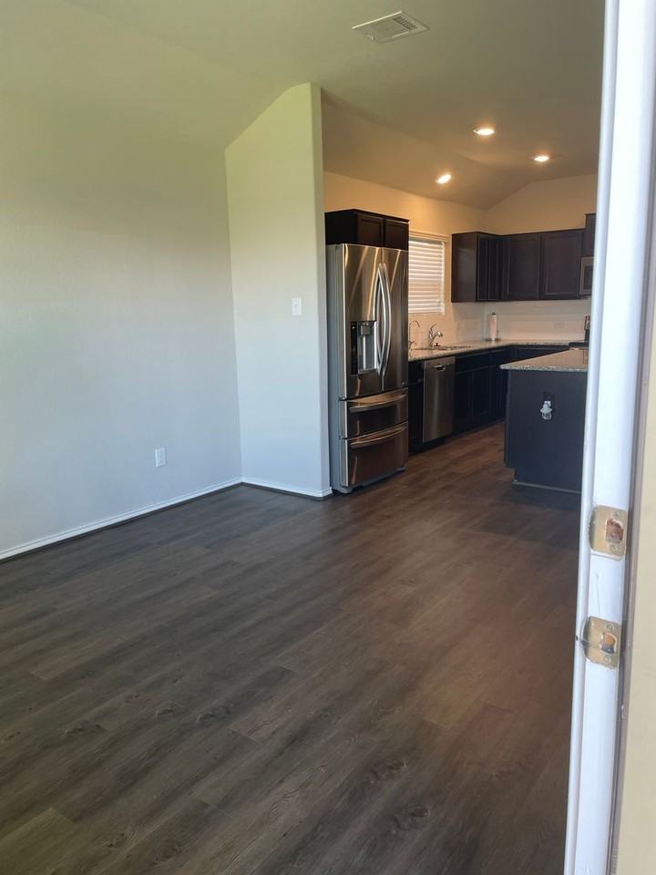 278 Xanadu Dr - Photo 5 of 29