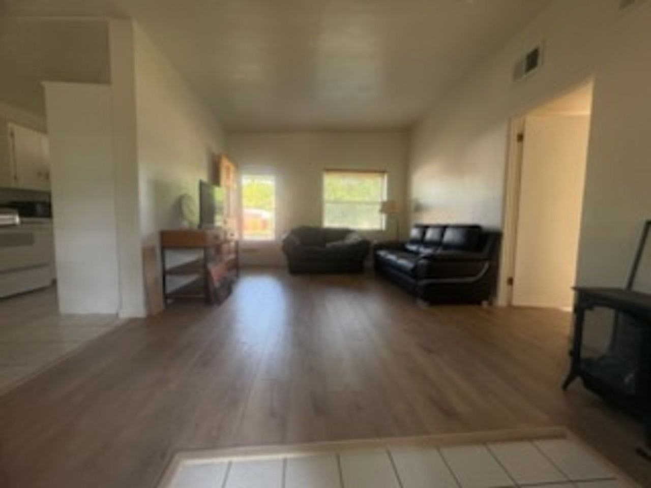 247 Cocos Dr - Photo 3 of 12