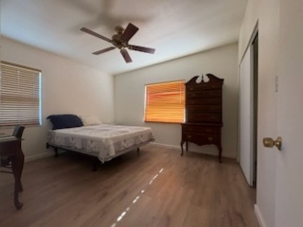 247 Cocos Dr - Photo 6 of 12