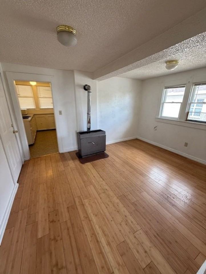 1017 High St - Photo 4 of 10