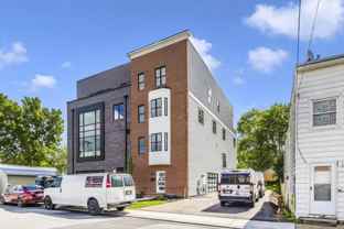 204 Broadway St - Photo 1 of 1