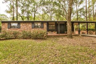 2409 Almond Dr - Photo 1 of 1
