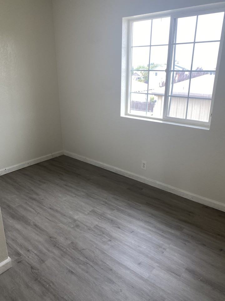 Highway Ave - Photo 5 of 21