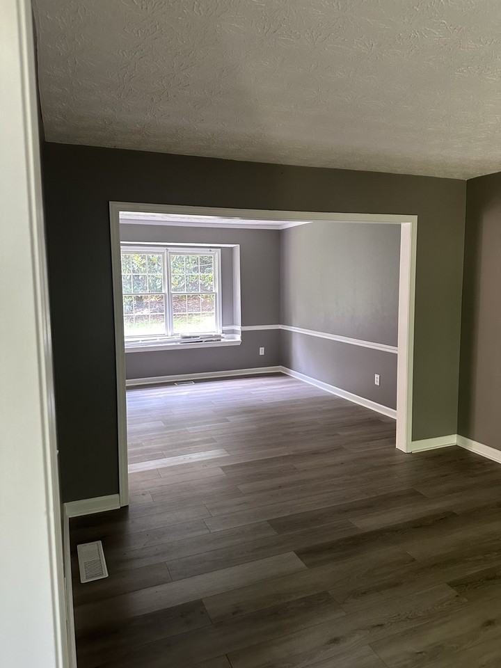 285 Wakefield Pl - Photo 3 of 13