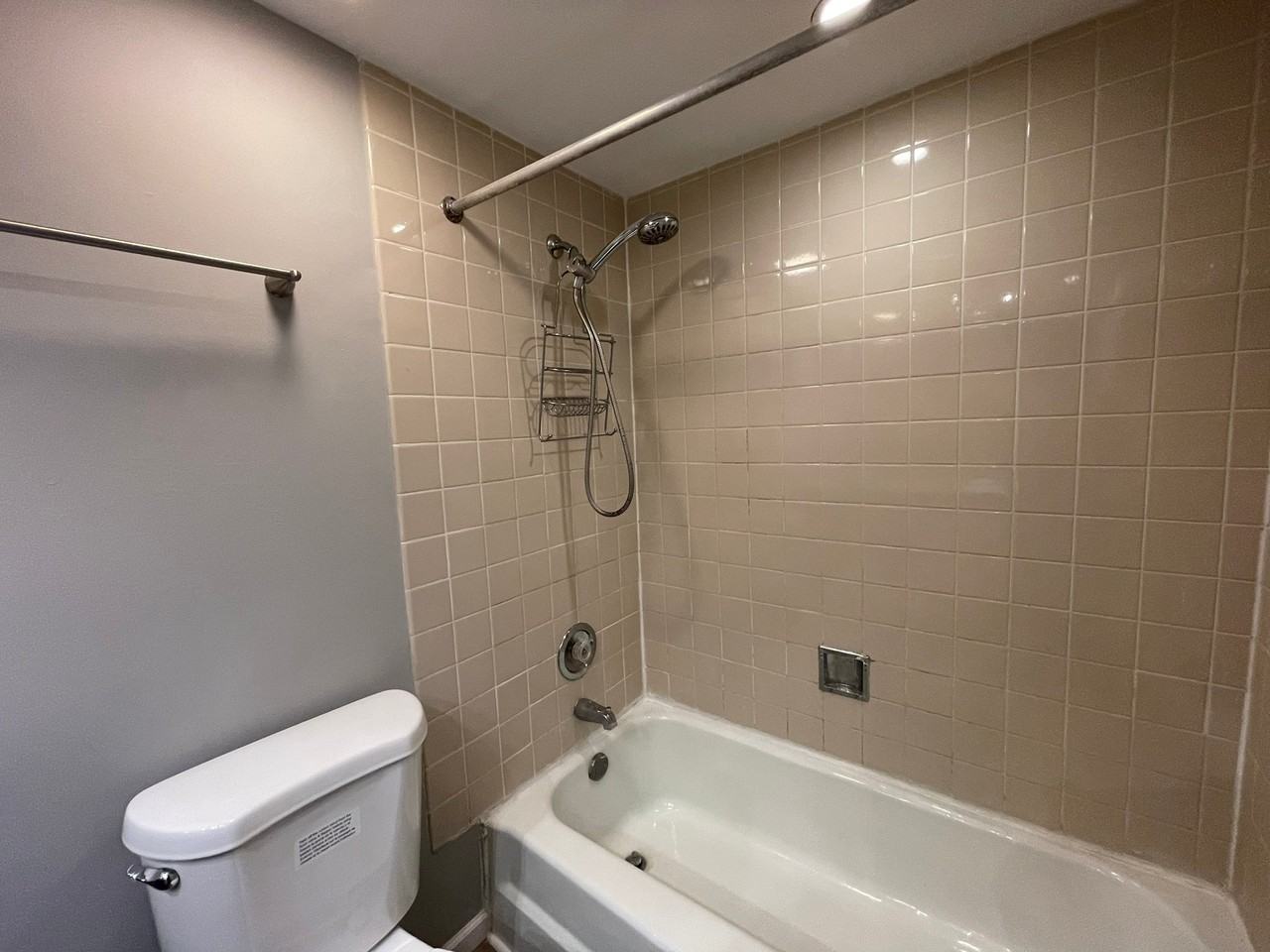 4400 Euclid Ave #2A - Photo 5 of 22