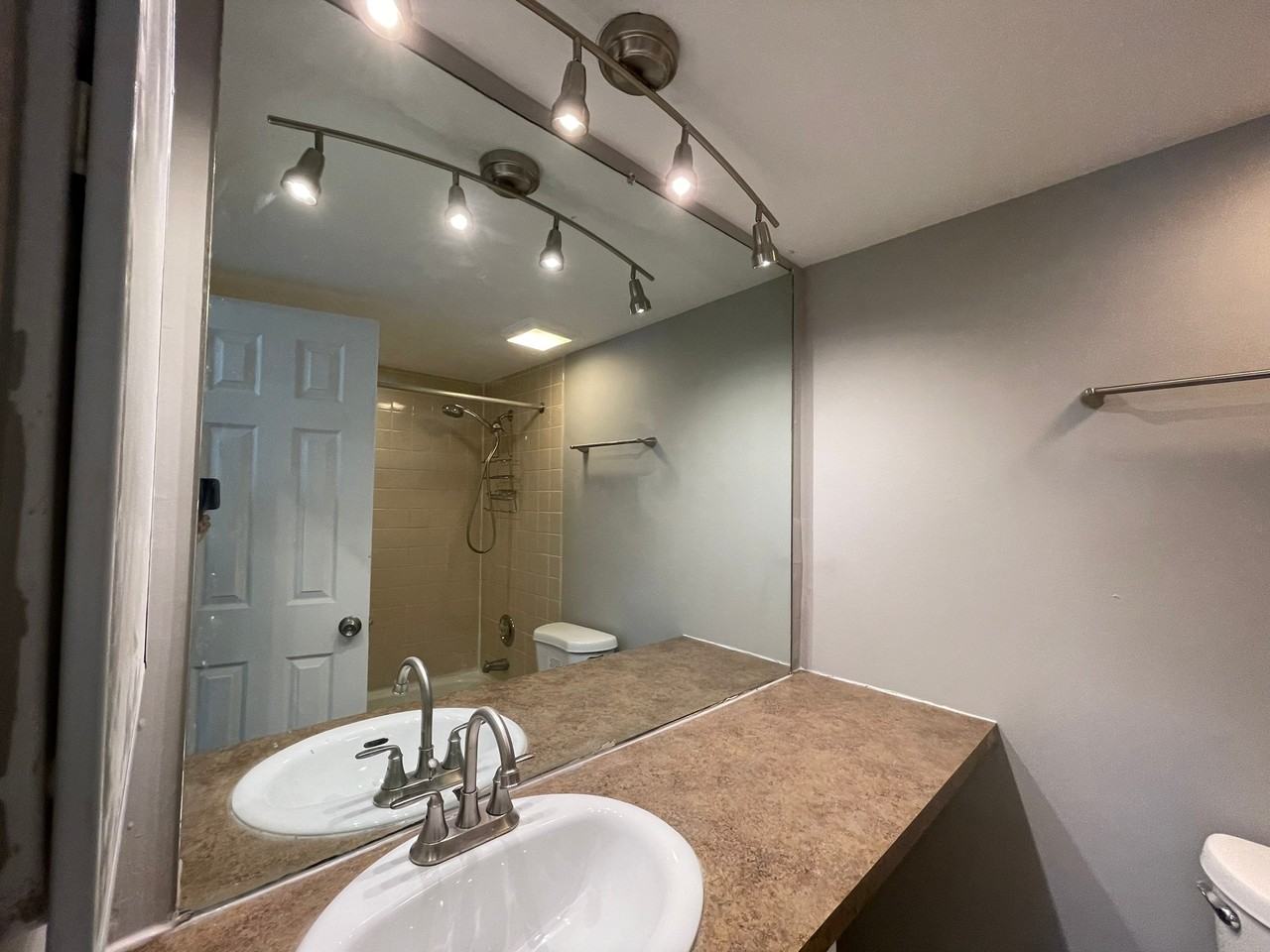 4400 Euclid Ave #2A - Photo 6 of 22