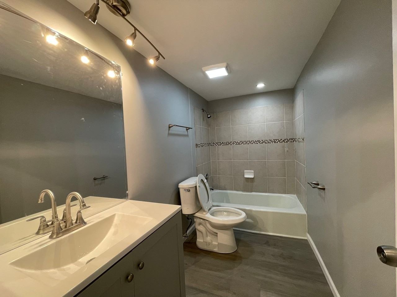 4400 Euclid Ave #2A - Photo 3 of 22