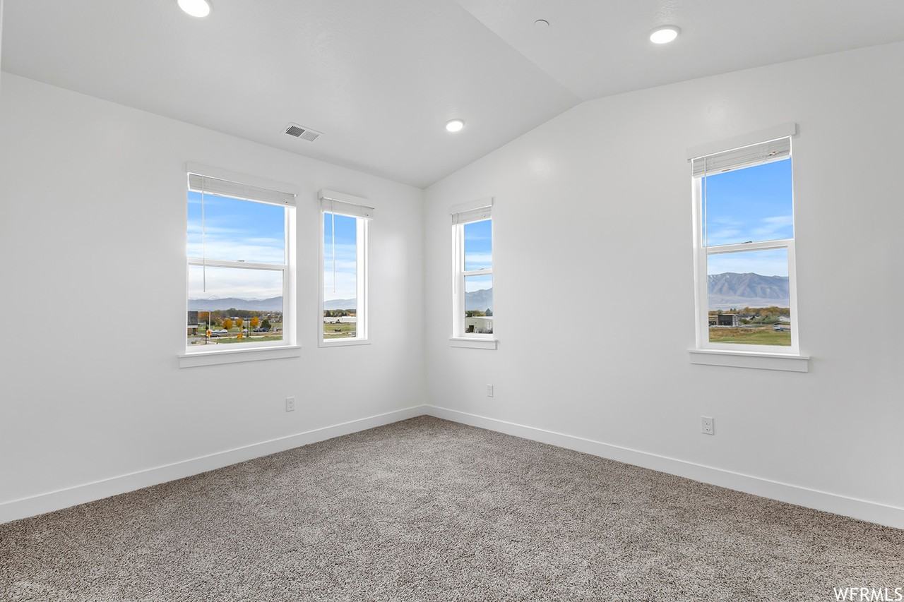 473 Westsouth #1 - Photo 4 of 10