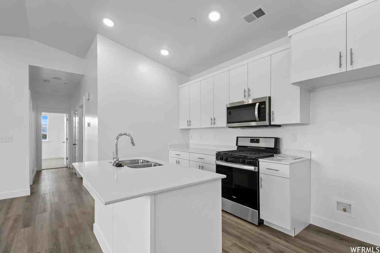 473 Westsouth #1 - Photo 5 of 10
