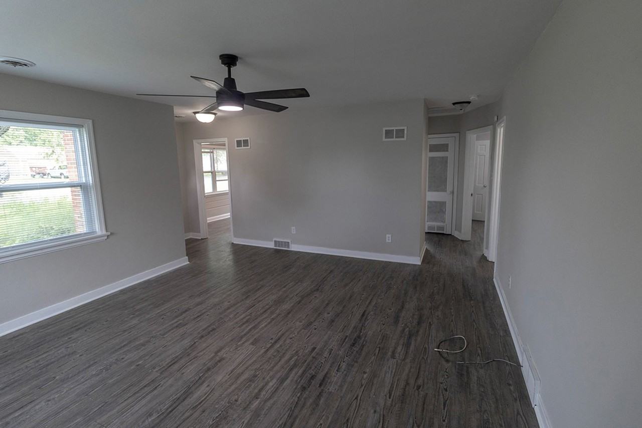 1007 Hardin St - Photo 4 of 33