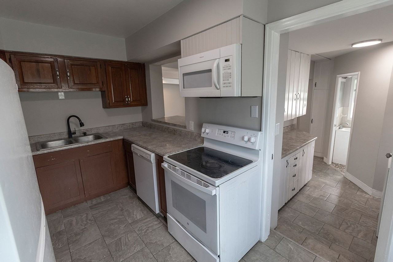 1007 Hardin St - Photo 6 of 33