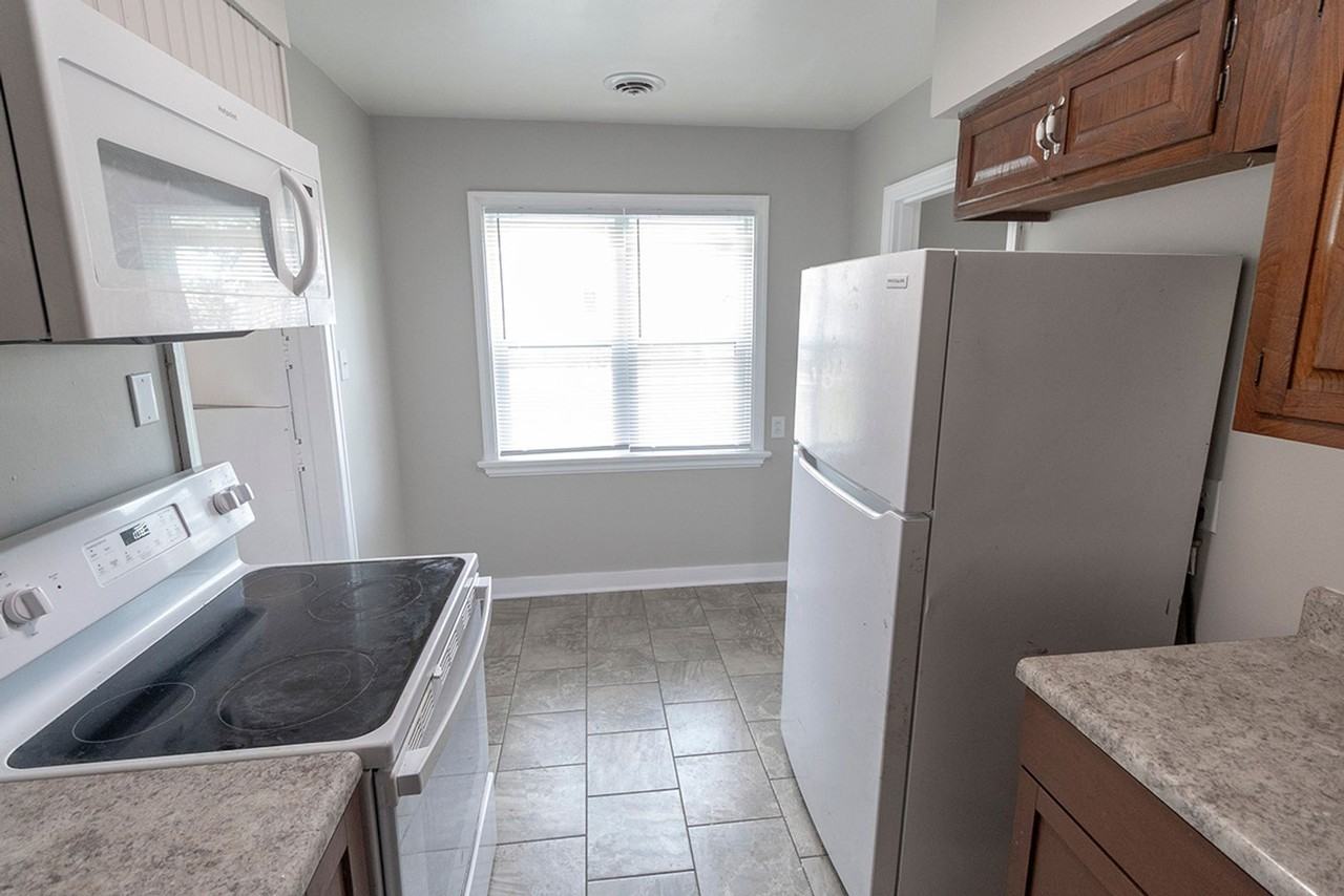 1007 Hardin St - Photo 7 of 33