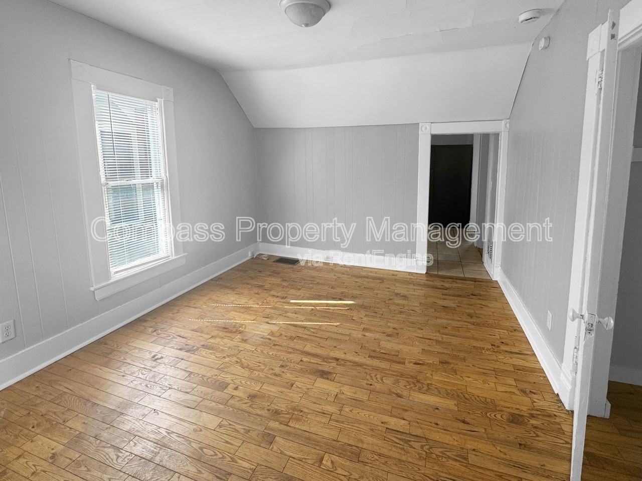 309 Eastern Ave Se #2 - Photo 3 of 8