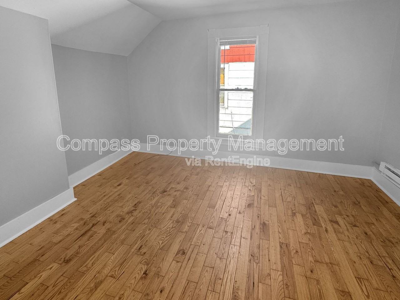 309 Eastern Ave Se #2 - Photo 4 of 8