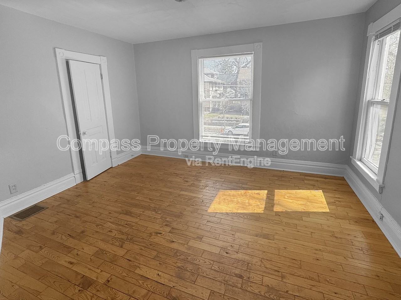309 Eastern Ave Se #2 - Photo 5 of 8