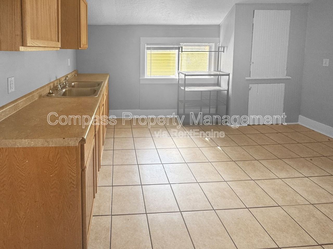 309 Eastern Ave Se #2 - Photo 6 of 8