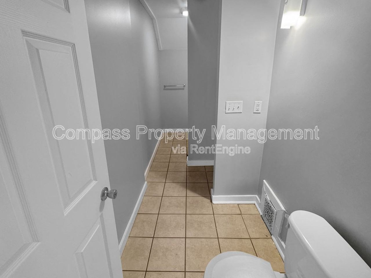 309 Eastern Ave Se #2 - Photo 7 of 8