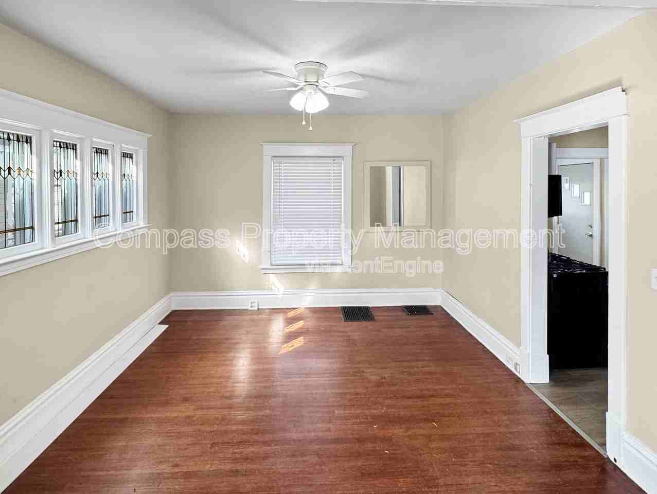 1243 Sherman St Se - Photo 3 of 22