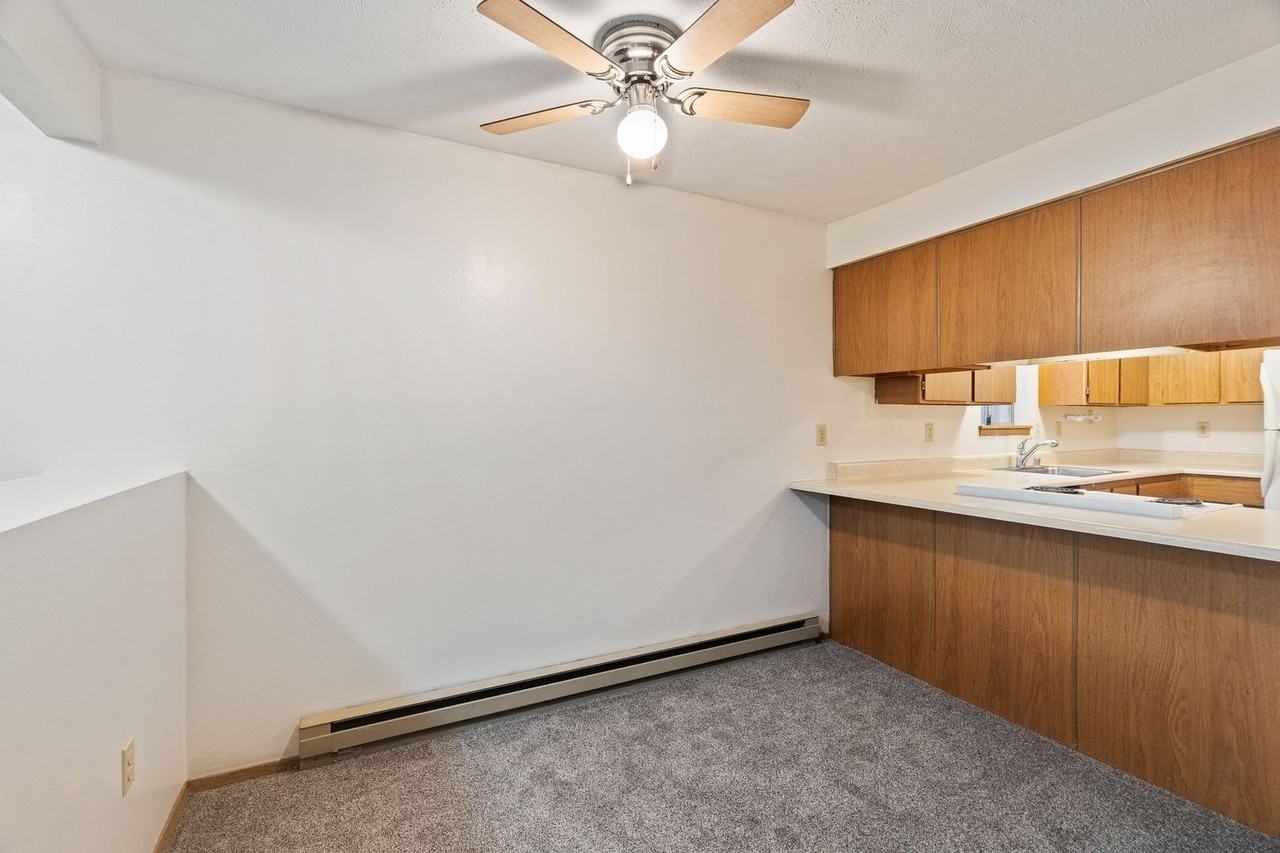 Coventry Estates - Photo 6 of 44