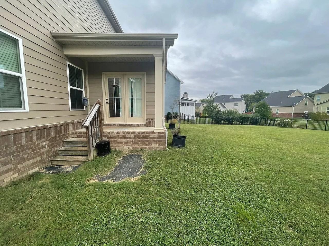 202 Cooper Ledge Cir - Photo 3 of 6