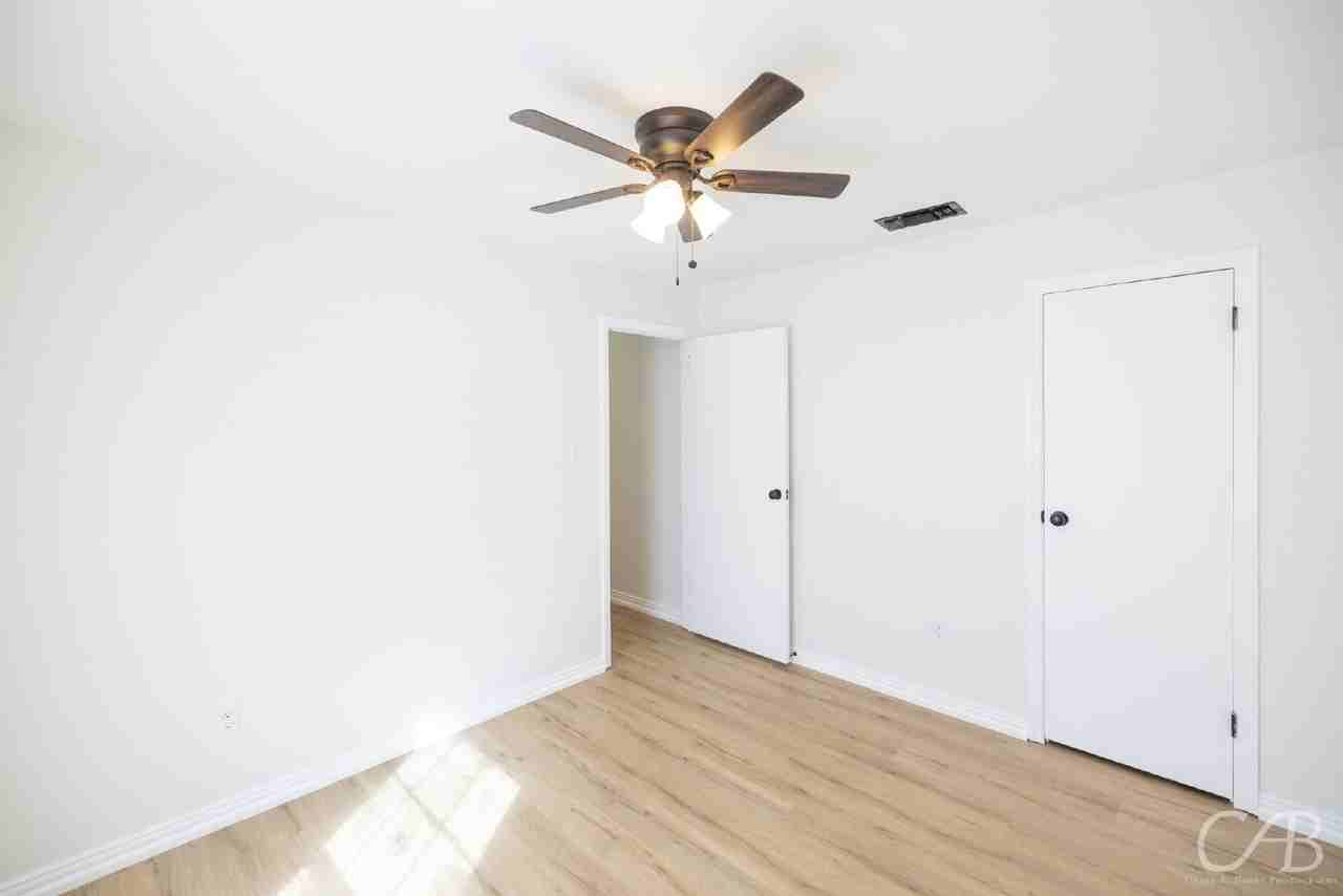 3610 Purdue Ln - Photo 5 of 23