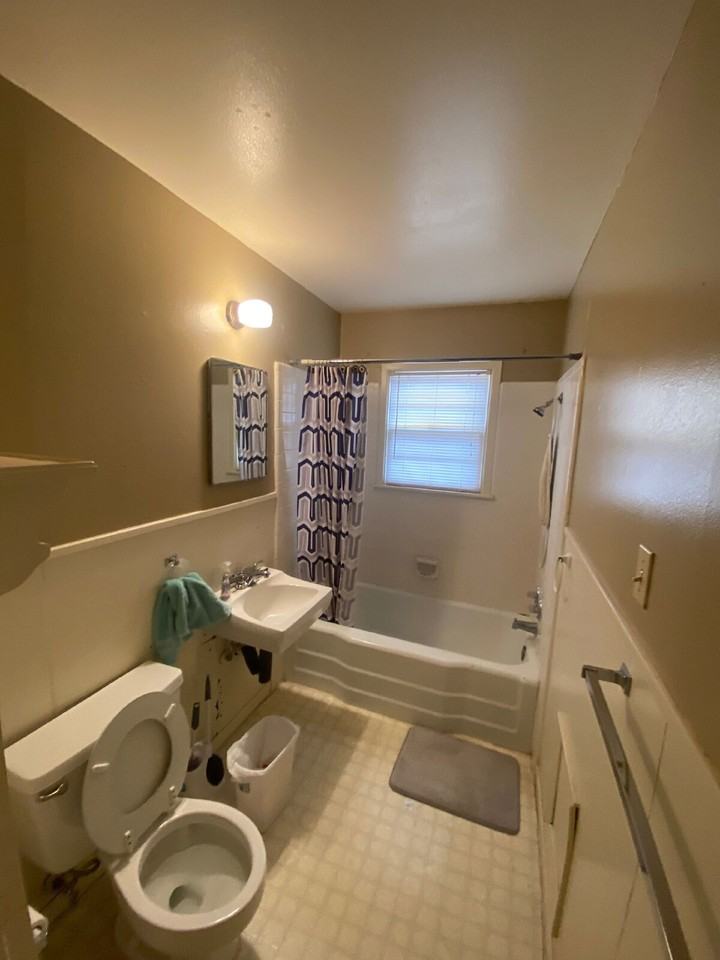 3205 33rd St - Photo 5 of 6