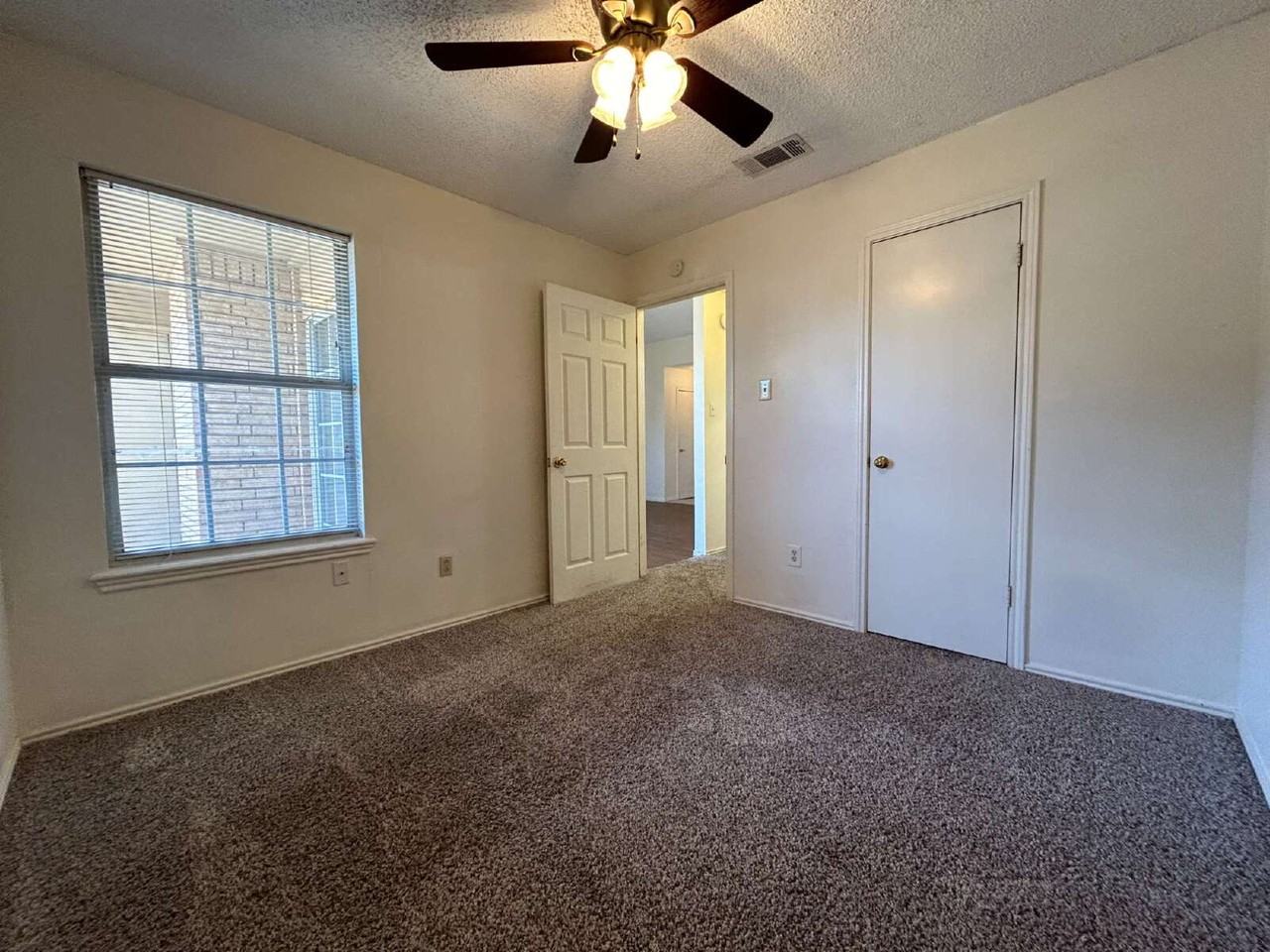3419 Hyden Ave - Photo 5 of 11