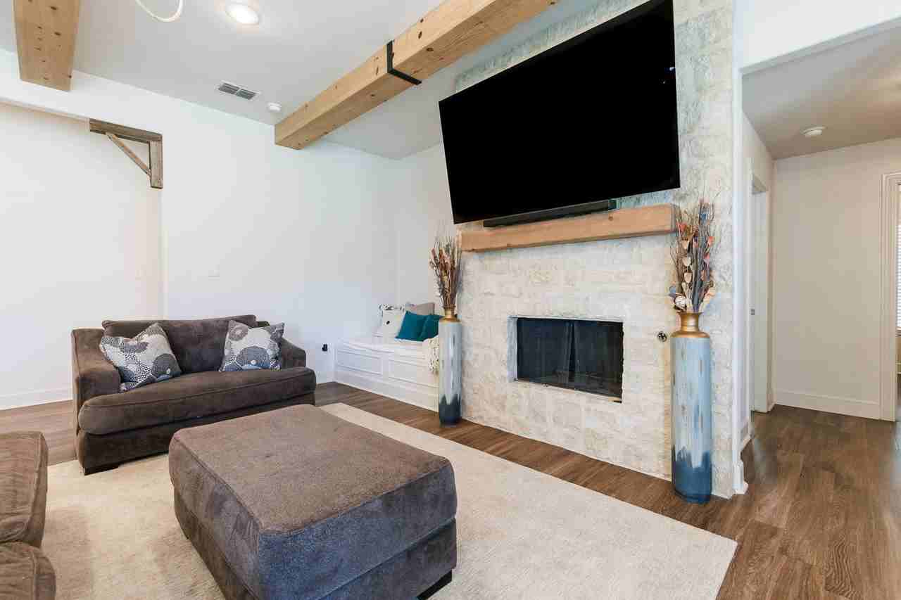 3812 135th St - Photo 6 of 41