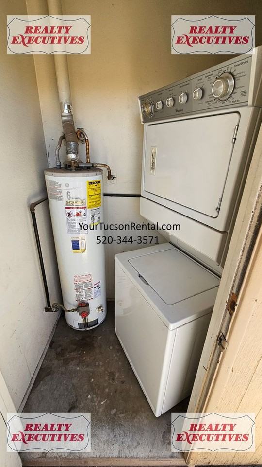 3216 N Cherry Ave - Photo 3 of 17