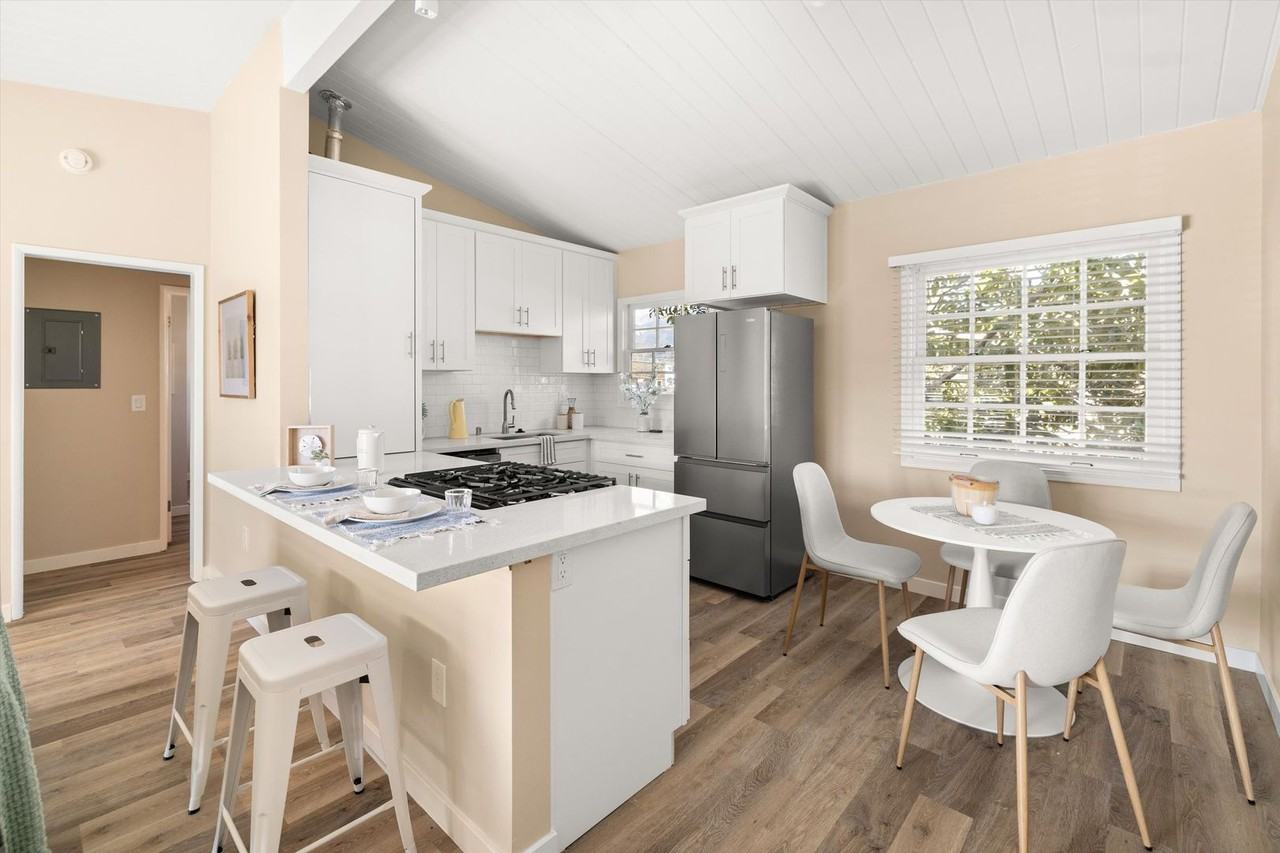 Leadbetter Lofts - Photo 5 of 28