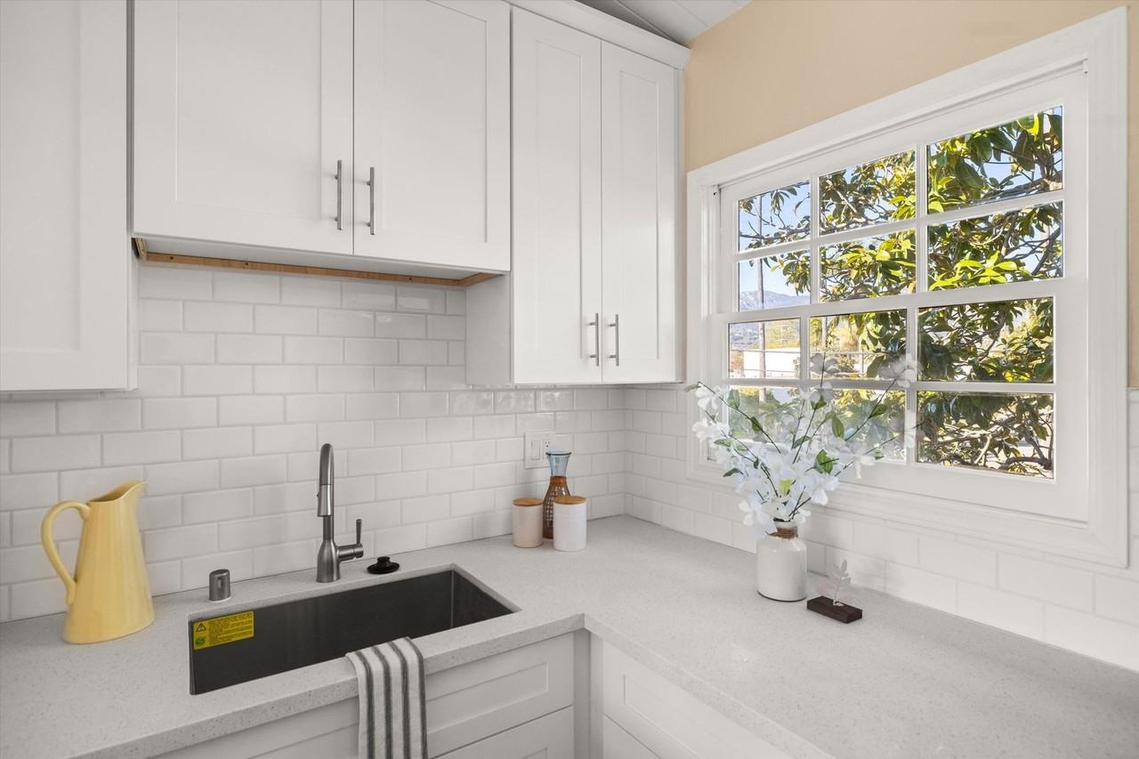 Leadbetter Lofts - Photo 7 of 28