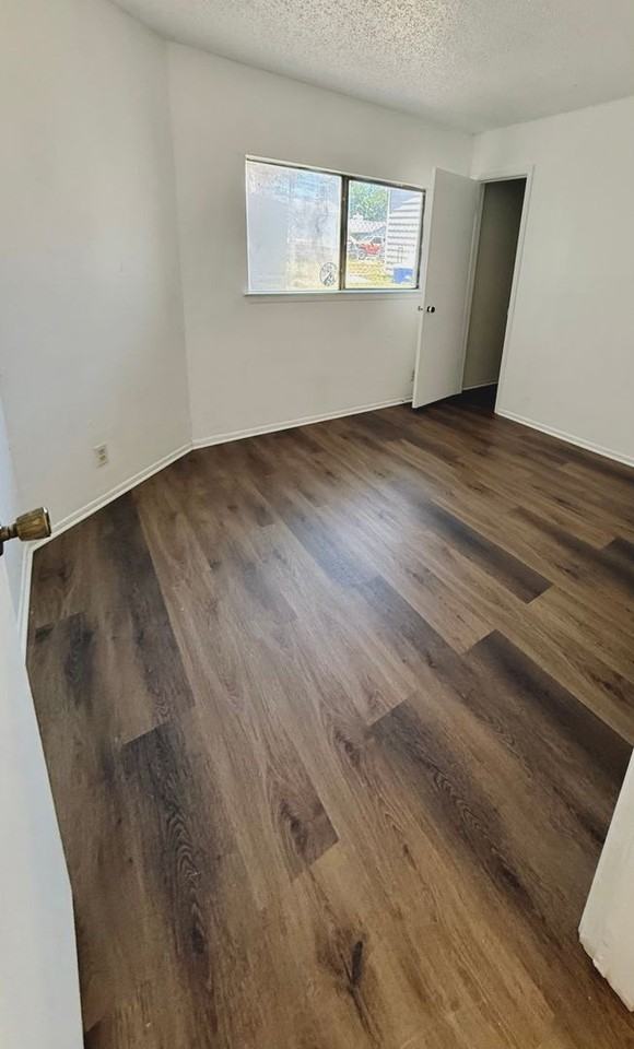 8439 Forest Ridge Dr - Photo 4 of 6