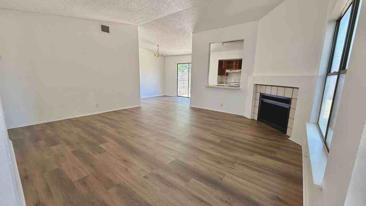 8439 Forest Ridge Dr - Photo 5 of 6