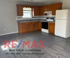 featured image of 898 W Myrtle St