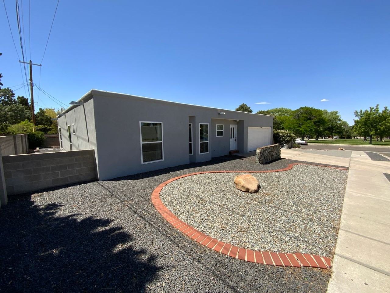 13300 Roma Ave Ne - Photo 2 of 29