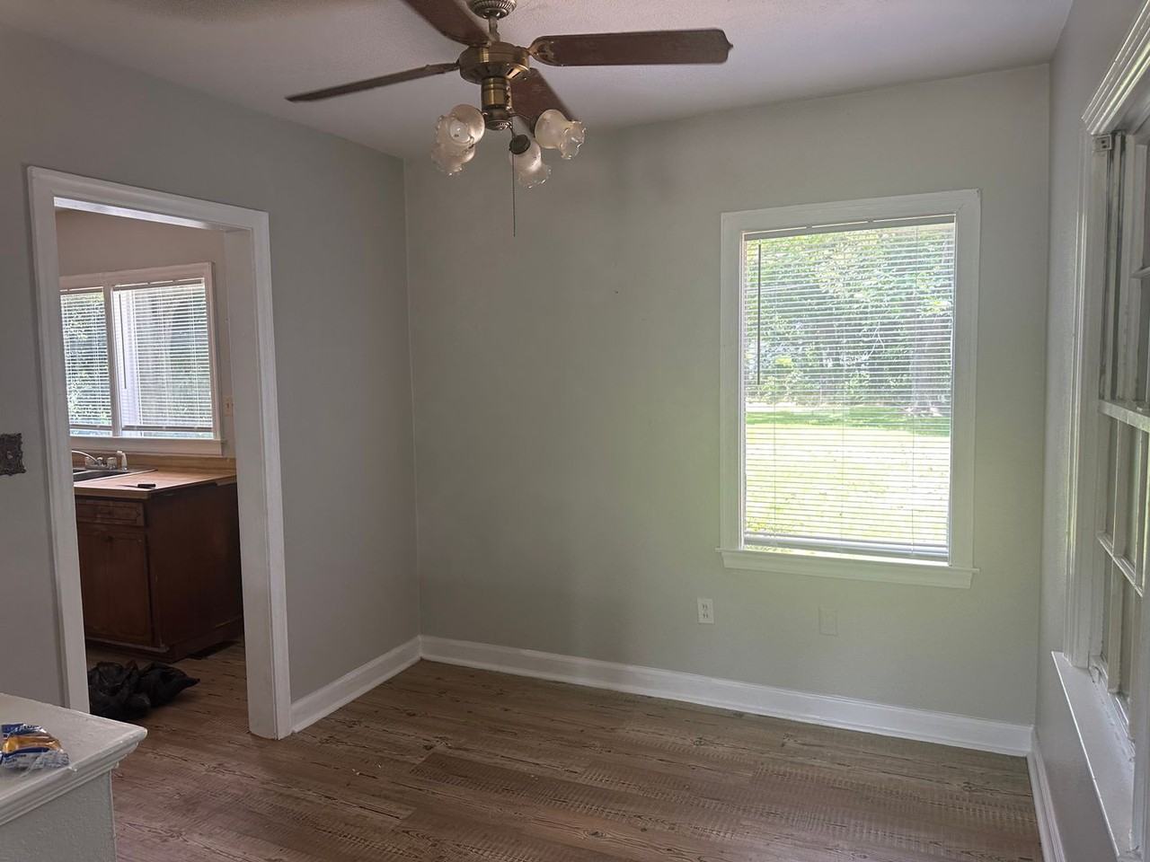 1705 Gillespie Ave - Photo 5 of 7