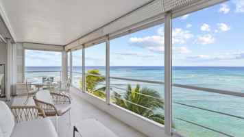 featured image of 2979 Kalākaua Avenue #901