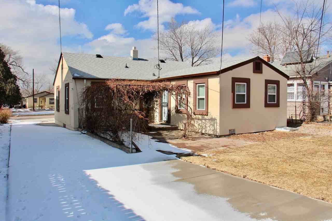 1727 N Wahsatch Ave - Photo 3 of 33