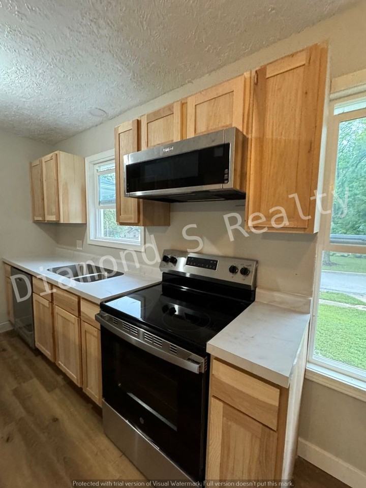 5649 S Ferguson Ave - Photo 7 of 13