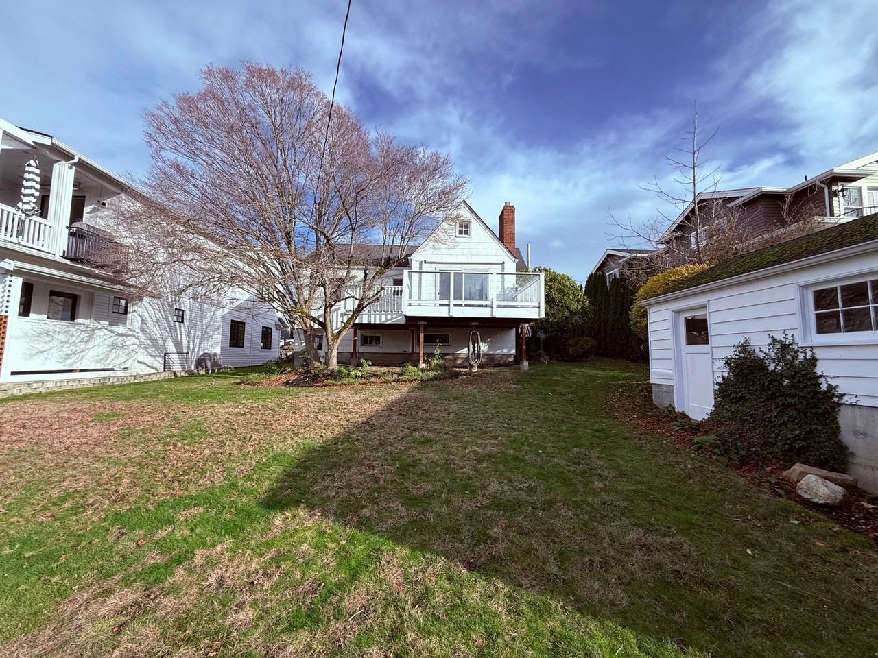 411 10th Ave W - Photo 2 of 28