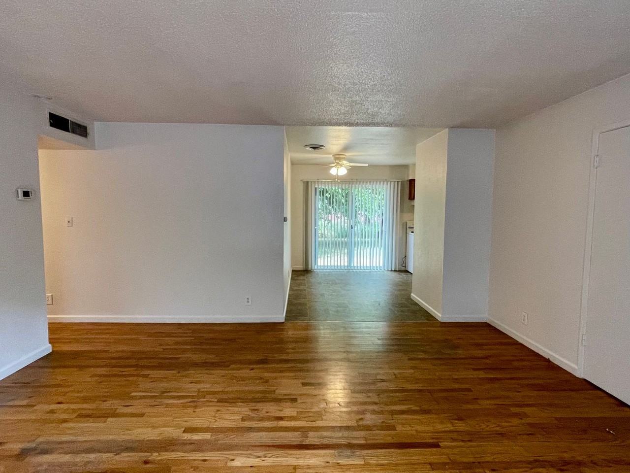 3474 Nicolet Ln - Photo 4 of 20