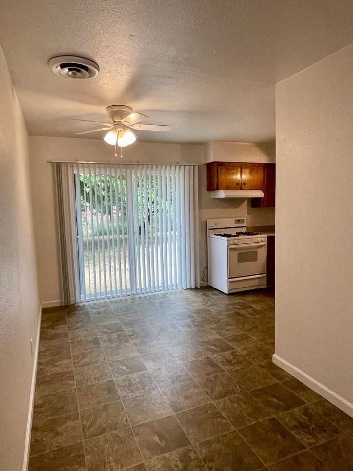3474 Nicolet Ln - Photo 5 of 20