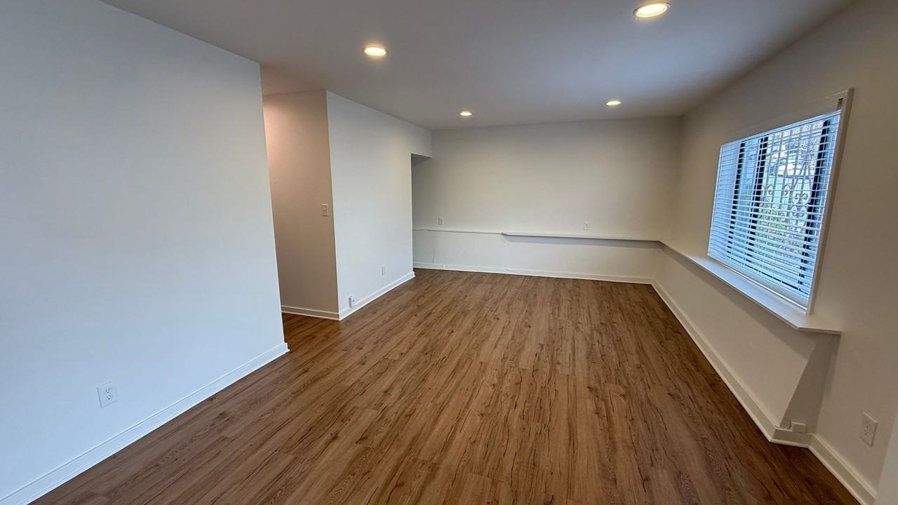 1688 11th Ave - Photo 3 of 16
