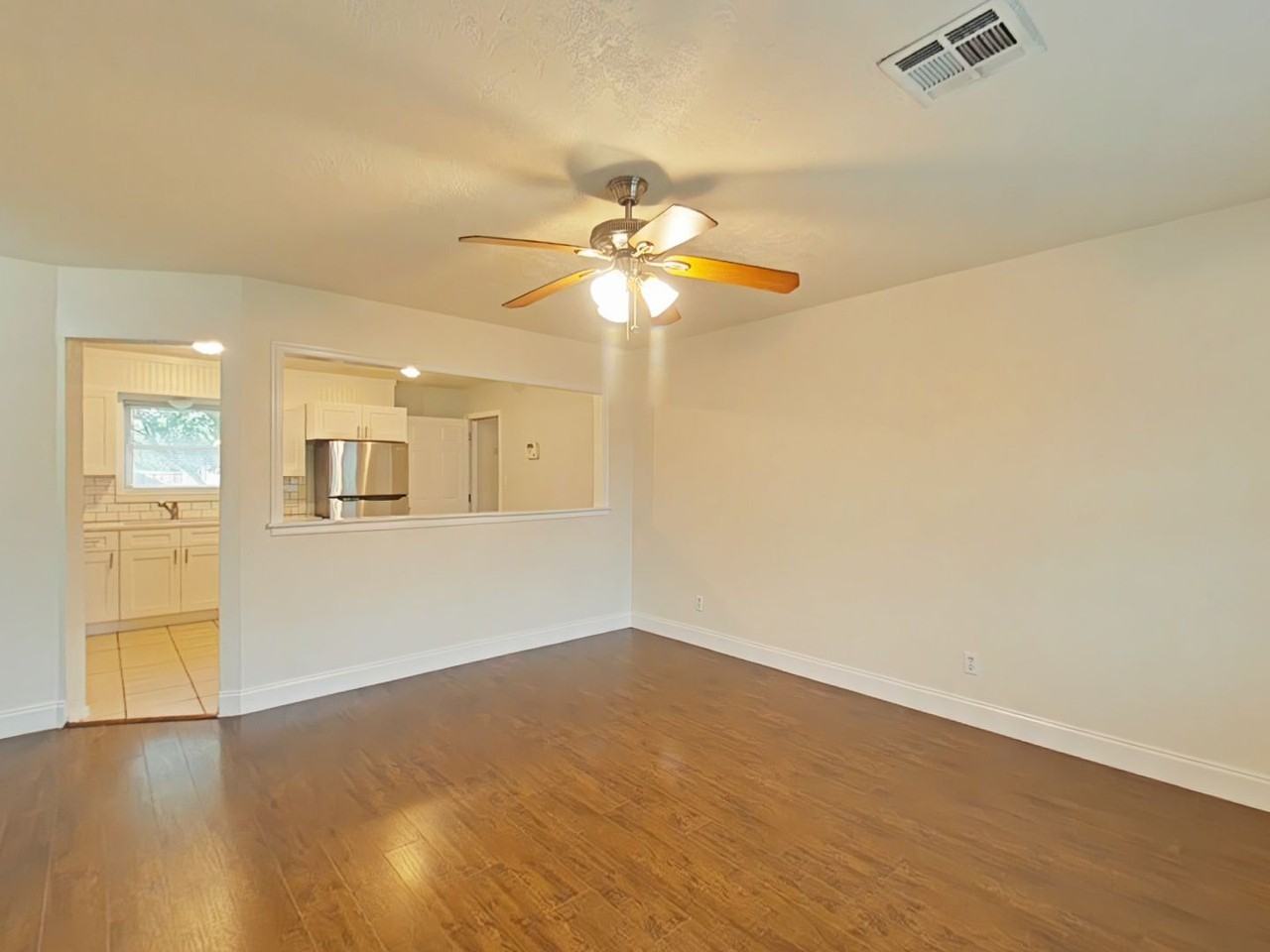 318 Nw 62nd St - Photo 2 of 14